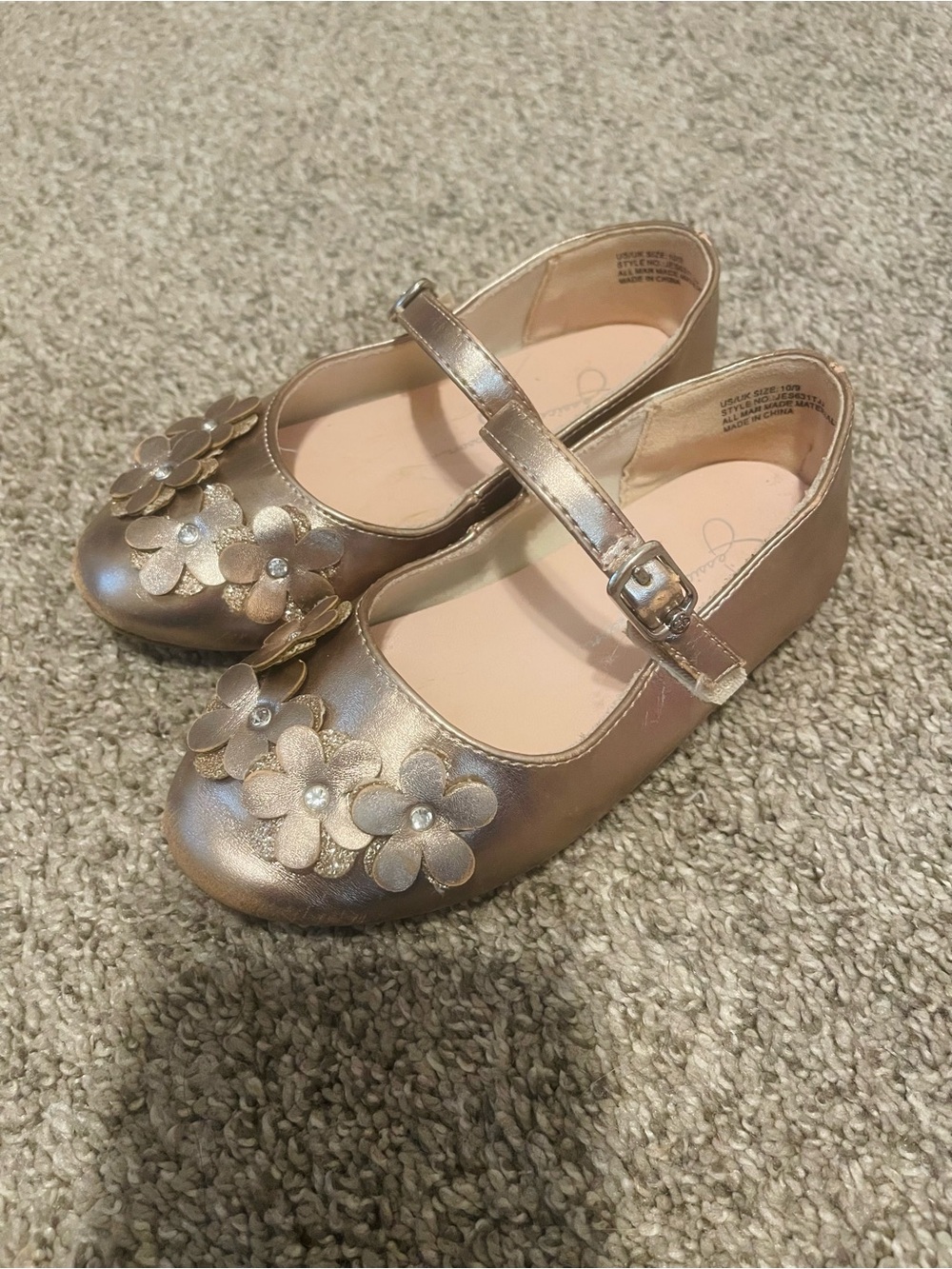 Jessica Simpson Metallic Rose Mary Jane Dress Shoes with Floral Embellishments
